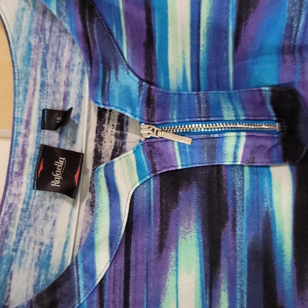 Women Rafaella Top 1x blues 💙 W Zipper Front Neckline Gently Preloved - Picture 2 of 5